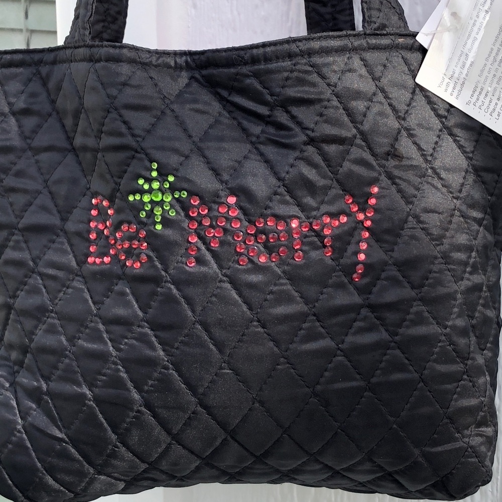 Quacker Factory quilted tote Be Merry Vintage/New with tags; Reversible too!